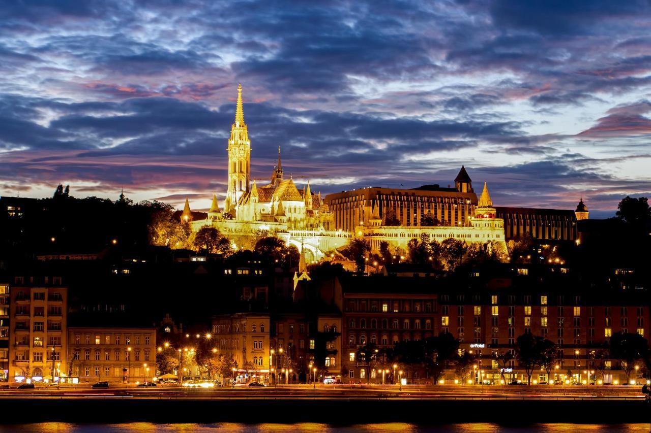 Full Danube -castle Panorama Classic Appartement Budapest